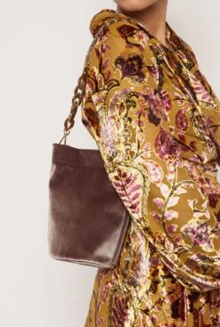 The Mini Cube Bag Velvet Topo -Es Fascinante the mini cube bag velvet topo bag the bag lab 206760