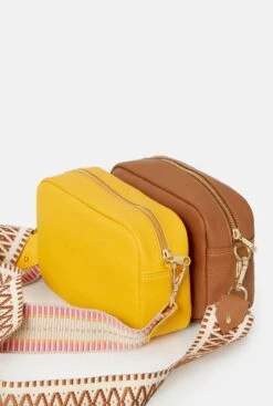 The Mini Sabela Bag Camel -Es Fascinante the mini sabela bag camel crossbody bags the bag lab 557604