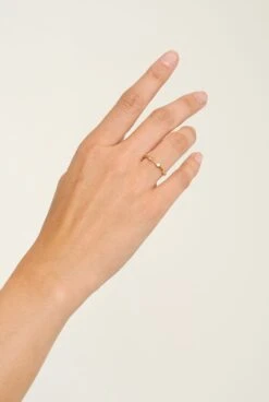 THE SEAL OF LOVE DIAMOND RING -Es Fascinante the seal of love diamond ring rings albert coll 199939