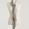 Vero Stripe Scarf Blanco -Es Fascinante vero stripe scarf blanco foulards scarves van hise 824724