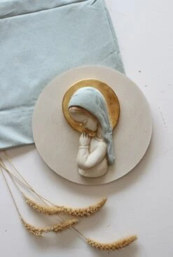 Virgen Niña Dots Verde Con Corona En Pan De Oro