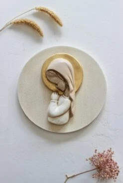 Virgen Niña Rosa Con Corona En Pan De Oro